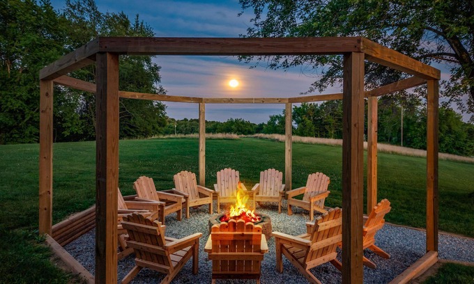 Logan Casa | Lodge 110- Hocking Hills