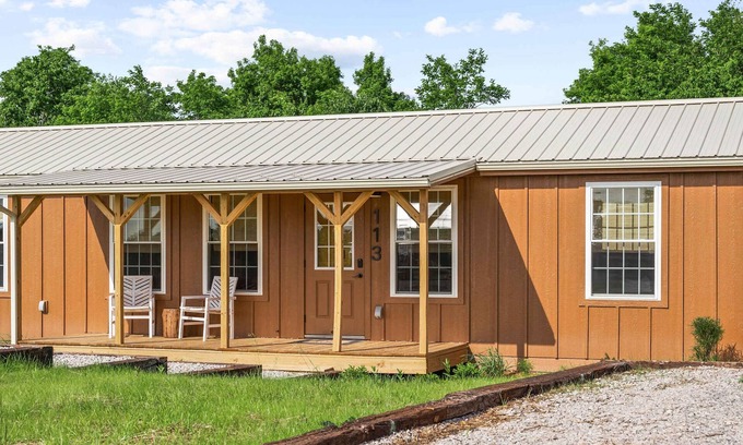 Williamstown Cabina | Lodge 113 at Eden Reserve—Safari Cabin Near Ark