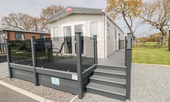 Bridlington Cabaña | LODGE 7 - SEABREEZE RETREAT, pet friendly in Bridlington