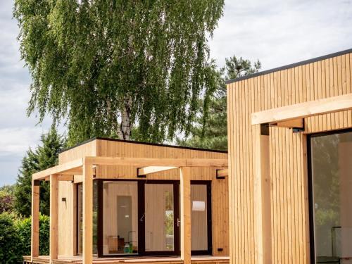 Leuken Casa | Lodge by Rhine with Stunning Water Views