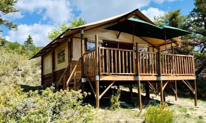 Rosans Casa | Lodge Comfort "Paillotte" 35m2 - 2 Schlafzimmer + Sanitär - überdachte Terrasse 5 Personen