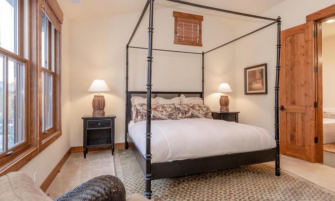 Mammoth Lakes Casa | Lodges 1140