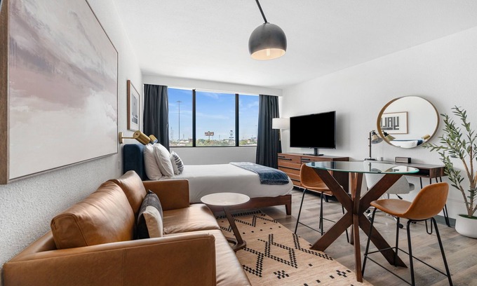 Greenway Plaza-Upper Kirby Apartamento | Lodgeur | Trendy studio space | Upper Kirby