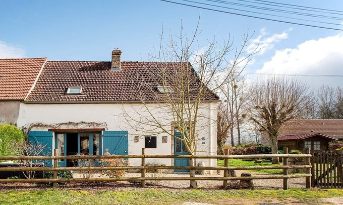 Corsaint Casa | Alojamiento en Costa de Oro, en el corazón de Auxois