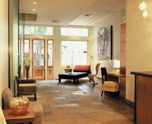 Central Business District Hotel | Loft 523
