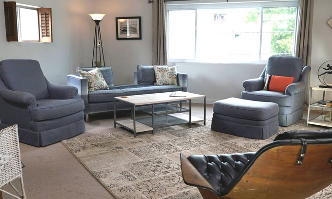 Cape Girardeau Apartamento | Loft Apartamento enfrente de la Universidad de Semo Houch Field House. A pie de Eventos