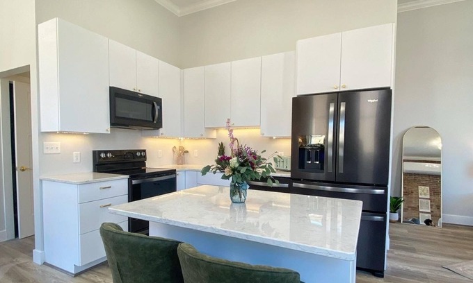 Du Quoin Apartamento | Loft Apartment On Main - Sleeps 4