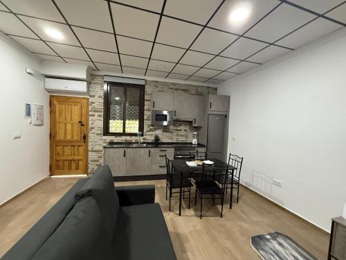 Cerro de la Golondrina-Salesianos Apartamento | Loft Arturo de Austria