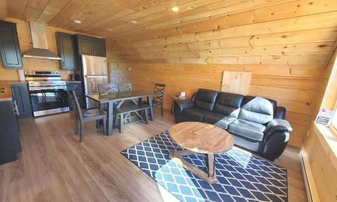 Terra Nova Chalet De Esquí | Loft Chalet #2: 1 Bedroom (2 Double beds), 1 Full Bath, open kitchen-living room