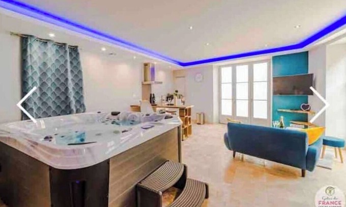 Bourg-de-Visa Casa | Loft en Bulles Avec Jacuzzi Privatif et Illimité