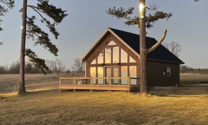 Elk Creek Cabina | Loft in The Pines pet Friendly