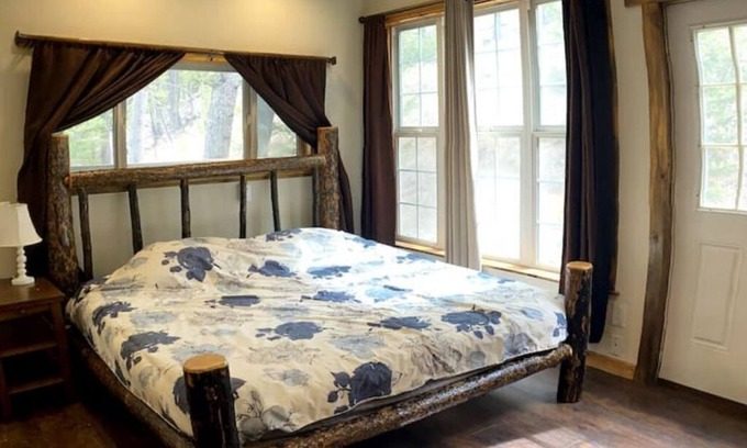 Jefferson County Casa | Loft in the Woods