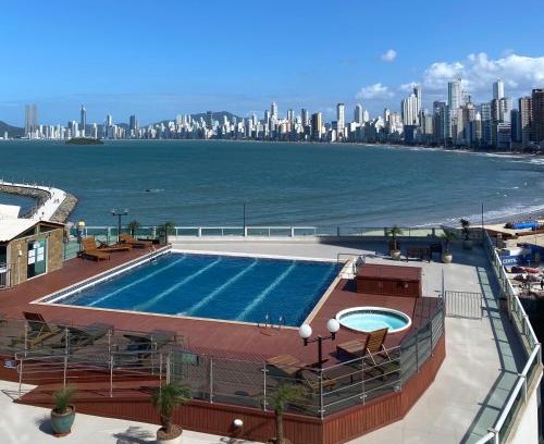 Pioneiros Apartamento | Loft Internacional Residence c linda vista do mar