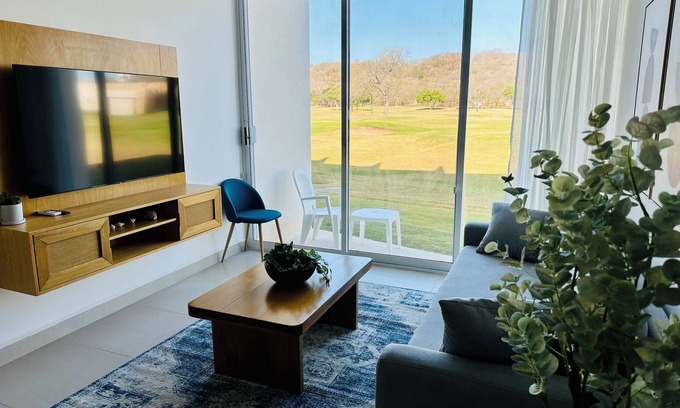 Campeche Apartamento | Departamento Vacacional Estilo Loft Con Vista al Campo de Golf