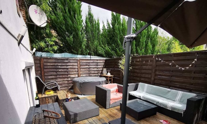 Montreuil Apartamento | Paris Beach Loft + exterior #Jacuzzi #Bar Grill