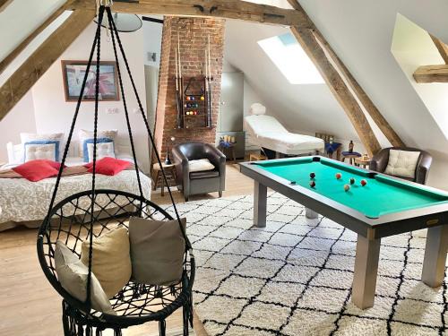 Verton Apartamento | Loft Romantique - Balnéo - Billard - Massage