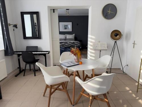 Weissensee Apartamento | Loft with Gym - Kitchen/WiFi/Free Parking