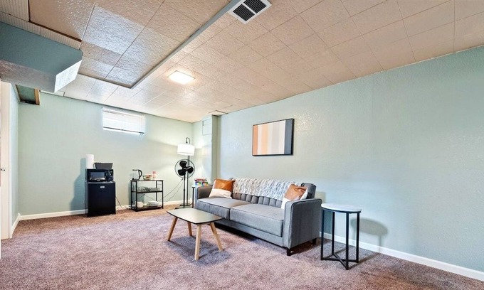 Twin Lakes Apartamento | Loftium | Adorable Guest Suite in Twin Lakes!