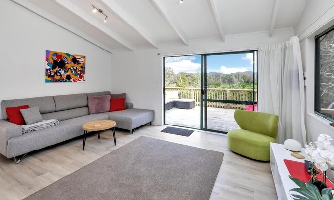 Paihia Casa | Lofty Te Haumi - Paihia Holiday Home