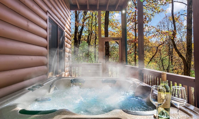 Dahlonega Cabina | Log Cabin & Carriage House, Lake, Wineries, Hiking