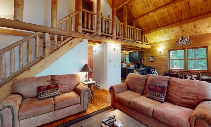 McHenry Casa | Log cabin in forested setting with private hot tub & amazing views, dog-friendly