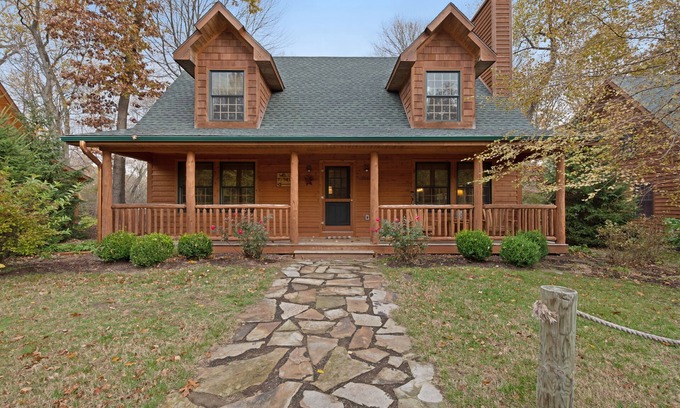 Saugatuck Cabina | Casa de estilo cabaña con bañera de hidromasaje y muy cerca del lago.