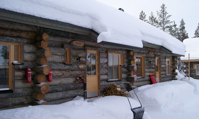 Akaslompolo Cabina | Cabaña de madera con sauna, chimenea y vistas al bosque