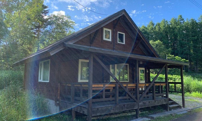Niseko Casa | Log Cottage in a Hideaway Forest with BBQ deck big screen projector ready / Isoya-gun Hokkaidō