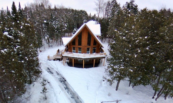 Orford Chalet De Esquí | Casa de madera "Chalet du Bois Rond", recientemente renovada, ecológica
