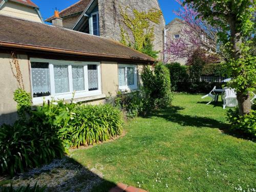 Luc-sur-Mer Apartamento | Logement à 100m de la mer