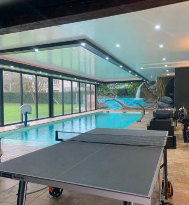 Saint-Germain-du-Val Apartamento | Logement 4 personnes avec piscine intérieure 31 degrés zoo de la FLECHE 24 h du Mans