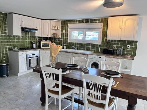 Lirac Apartamento | Logement provençal au calme à 20 min d’Avignon