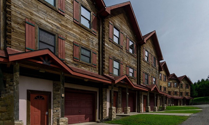 Snowshoe Condominio | Loggers Run by Casago