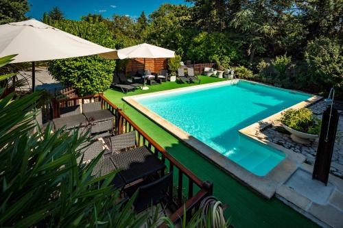 Uzes Casa | LOGIS HOTEL L' Auberge d'Uzes