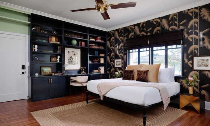 Wailuku Cama Y Desayuno | Lokelani Suite - Historic charm | Gardens oasis