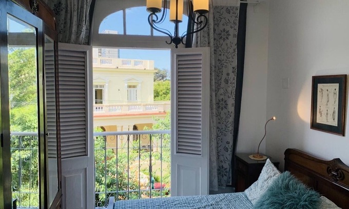 El Vedado Casa | Lola Habana VEDADO