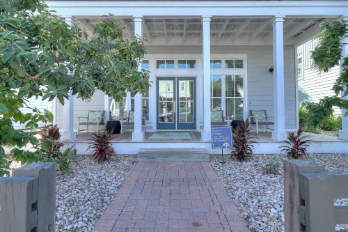 Cinnamon Shore Casa | Lollygag 107 ST