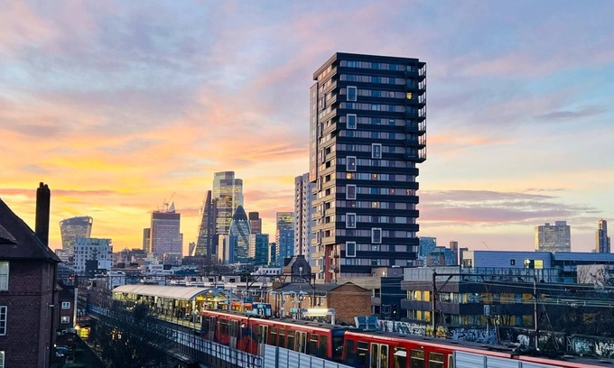Shadwell Cama Y Desayuno | London Bridge: Private Rooftop Terrace 3BR-7Guests