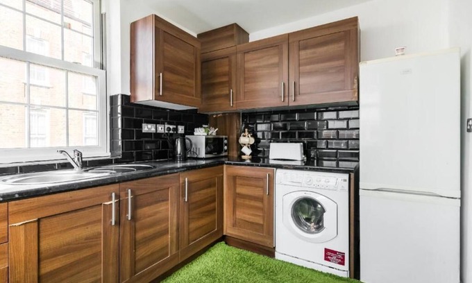 Spitalfields Hotel | London Homes - Aldgate Flats