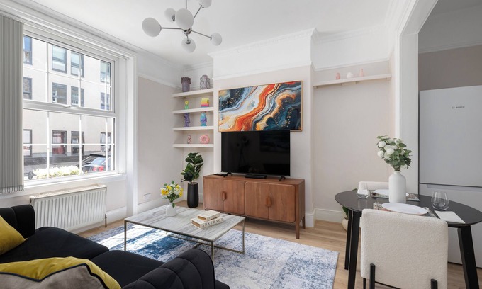 Camden Town with Primrose Hill Apartamento | London Luxe | 4BR Executive Apartment
