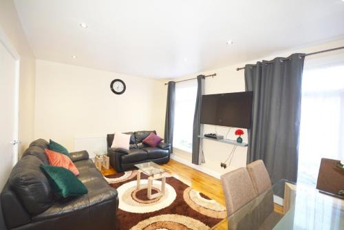 Leabridge Apartamento | London Modern 4 Bedroom Apartment