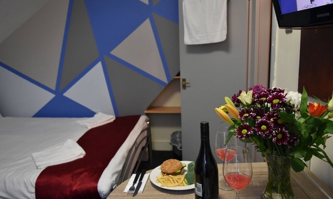Stratford and New Town Hotel | London Olympus Hotel Nirvana