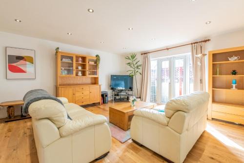 Stratford and New Town Apartamento | London Stratford - Spacious 2 bed flat with secured parking & private garden