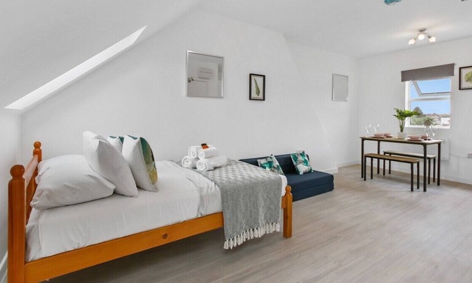 Dormers Wells Apartamento | London Studio 6 Short Stay