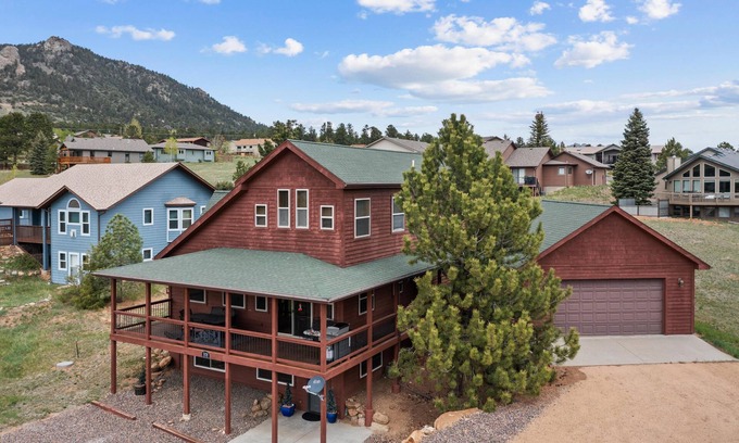 Carriage Hills Casa | Lone Pine: A Stunning Mountain Retreat