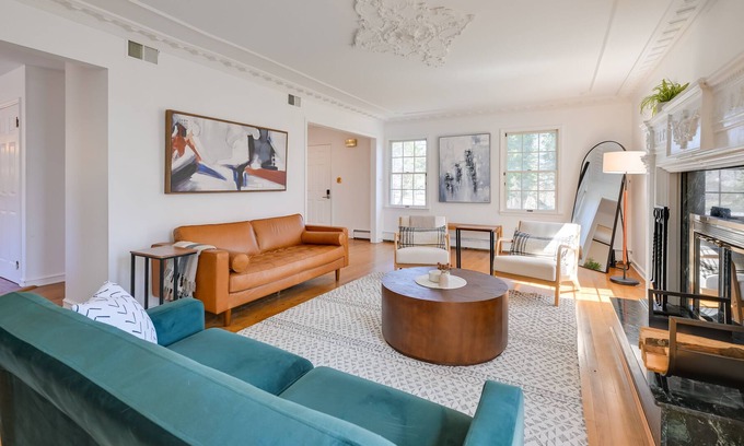 Brookhaven Casa | Long Island Getaway w/ Pool - Close to Beaches!