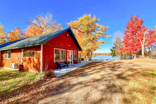 Parkers Prairie Casa | Long Lake Lodge with Watercrafts and Fire Pits