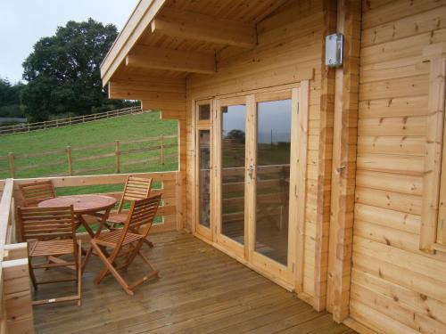 Halfway House Chalet De Esquí | Long Mountain Centre Log Cabins