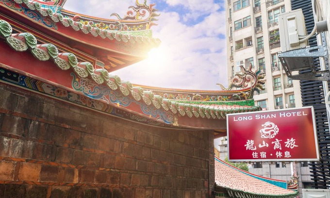 Wanhua Hotel | Long Shan Hotel