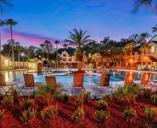 Bearss Plaza Apartamento | Long Term Stays Allowed Pet Friendly & Pool